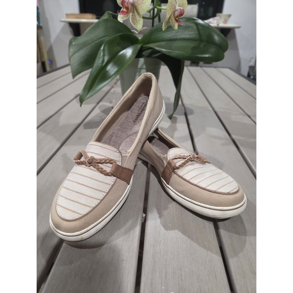 Grasshoppers Ortholite Loafer Shoes Womens 7.5 Beige Slip On Comfort